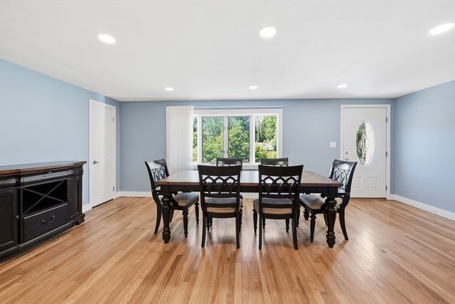 9 Pine Dr, Wilbraham, MA 01095