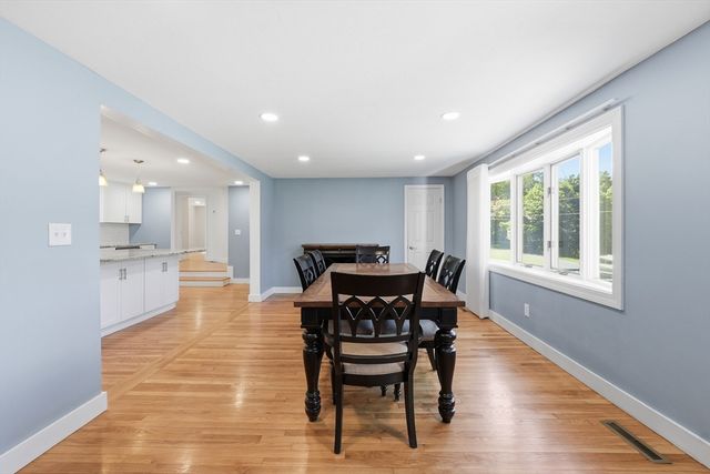 9 Pine Dr, Wilbraham, MA 01095