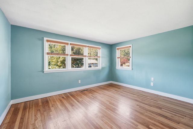 9 Pine Dr, Wilbraham, MA 01095