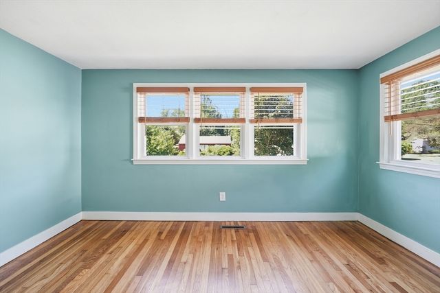 9 Pine Dr, Wilbraham, MA 01095