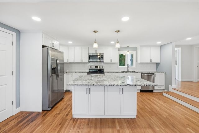 9 Pine Dr, Wilbraham, MA 01095