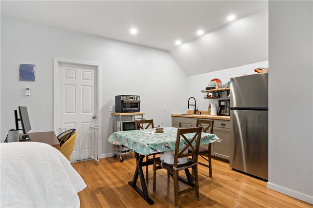 48 Rowe Avenue, Warwick, RI 02889