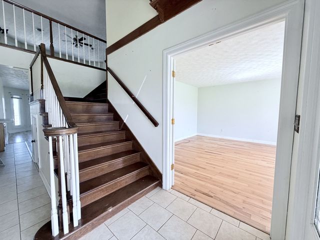 1585 Jones Creek Rd, Dickson, TN 37055