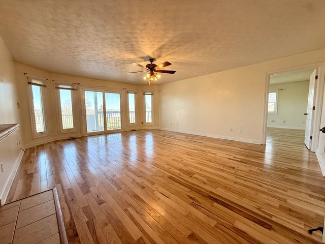 1585 Jones Creek Rd, Dickson, TN 37055