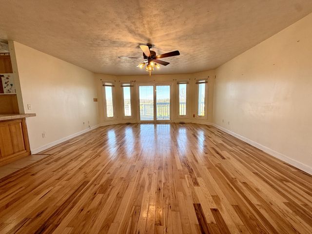 1585 Jones Creek Rd, Dickson, TN 37055