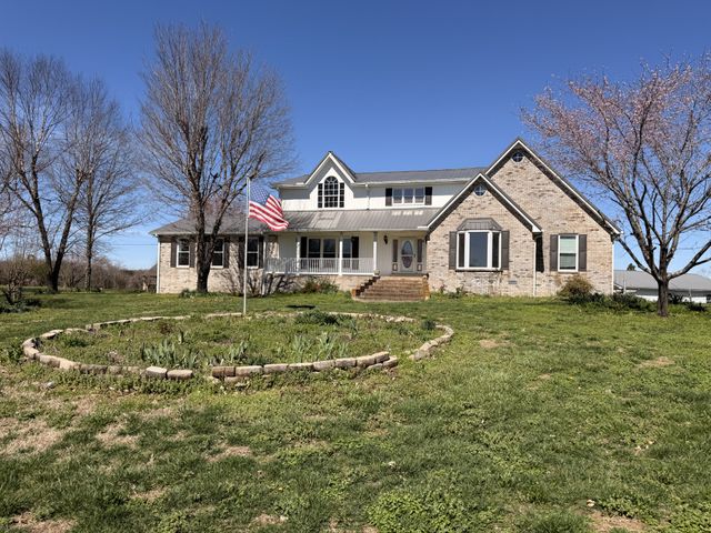 1585 Jones Creek Rd, Dickson, TN 37055