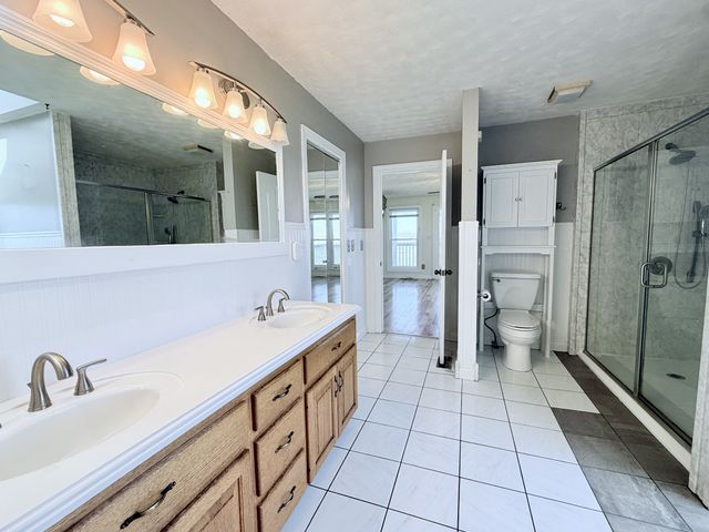 1585 Jones Creek Rd, Dickson, TN 37055