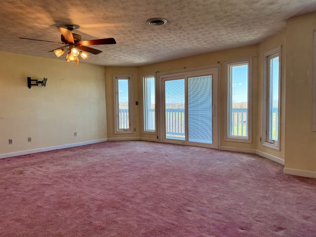 1585 Jones Creek Rd, Dickson, TN 37055