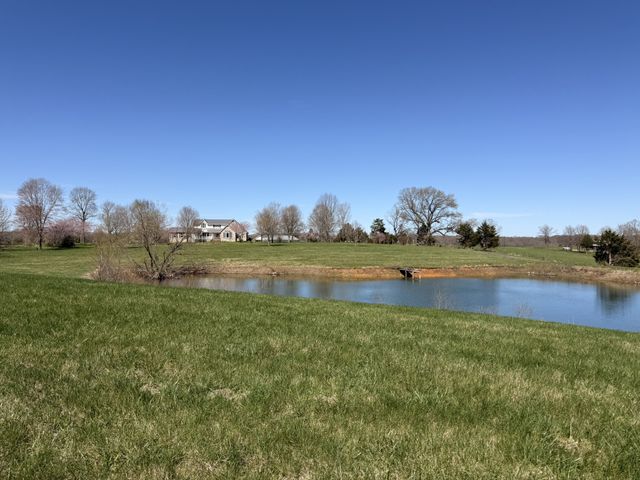 1585 Jones Creek Rd, Dickson, TN 37055