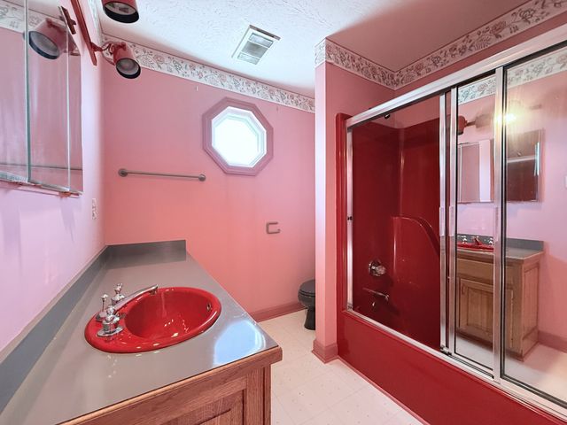 1585 Jones Creek Rd, Dickson, TN 37055