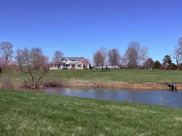 1585 Jones Creek Rd, Dickson, TN 37055