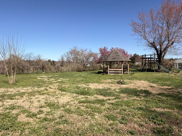 1585 Jones Creek Rd, Dickson, TN 37055