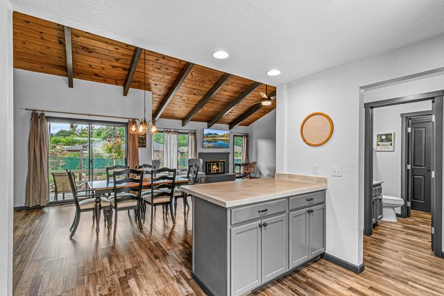 1418 Appleton Circle, Medford, OR 97504