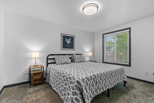 1418 Appleton Circle, Medford, OR 97504