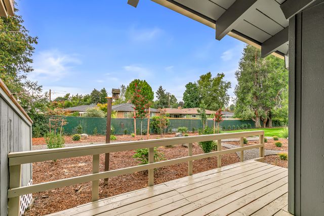 1418 Appleton Circle, Medford, OR 97504