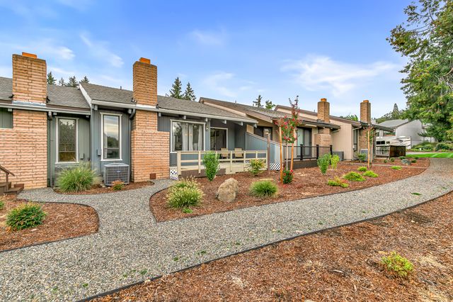 1418 Appleton Circle, Medford, OR 97504