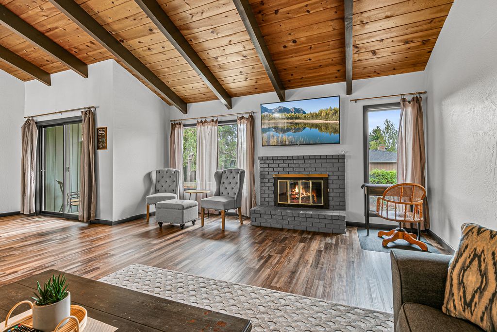 1418 Appleton Circle, Medford, OR 97504