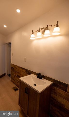 103 E MONTGOMERY AVE, Hatboro, PA 19040