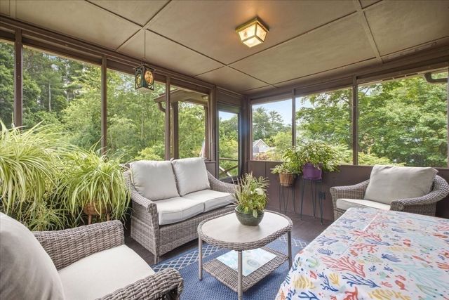 3 Granite St, Walpole, MA 02081