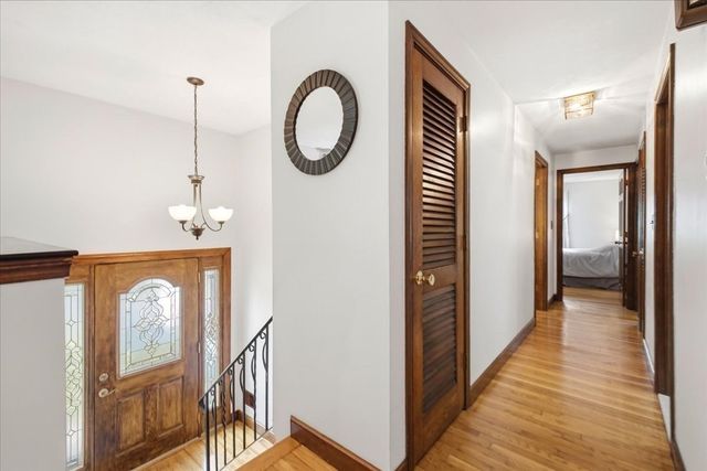 3 Granite St, Walpole, MA 02081