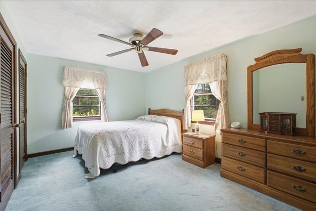 3 Granite St, Walpole, MA 02081