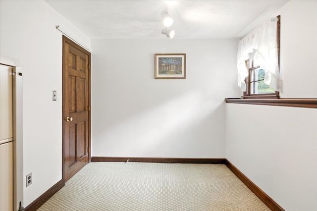 3 Granite St, Walpole, MA 02081