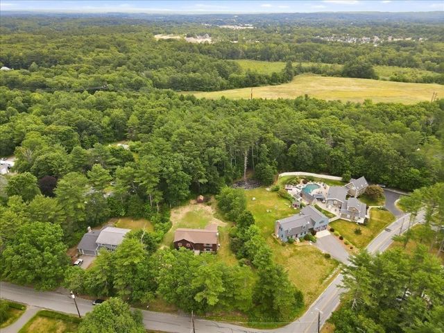 3 Granite St, Walpole, MA 02081