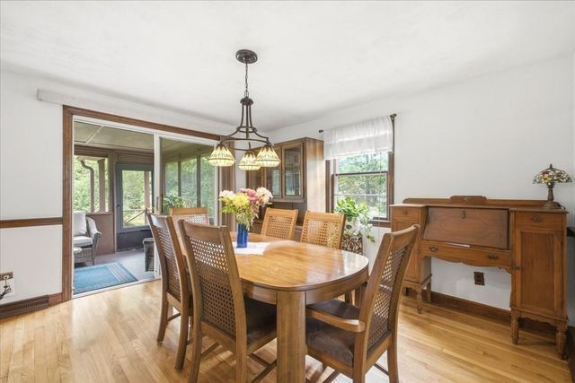 3 Granite St, Walpole, MA 02081