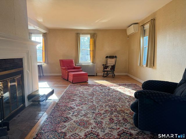 15 Townline Road, Hamden, CT 06517