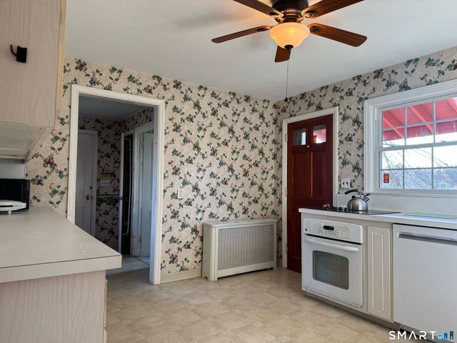 15 Townline Road, Hamden, CT 06517