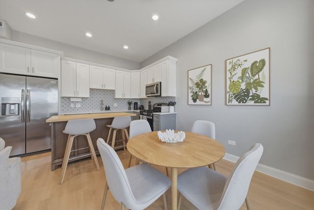 1239 N Rockwell Street, Chicago, IL 60622