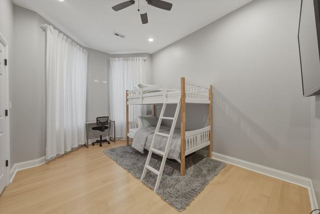 1239 N Rockwell Street, Chicago, IL 60622