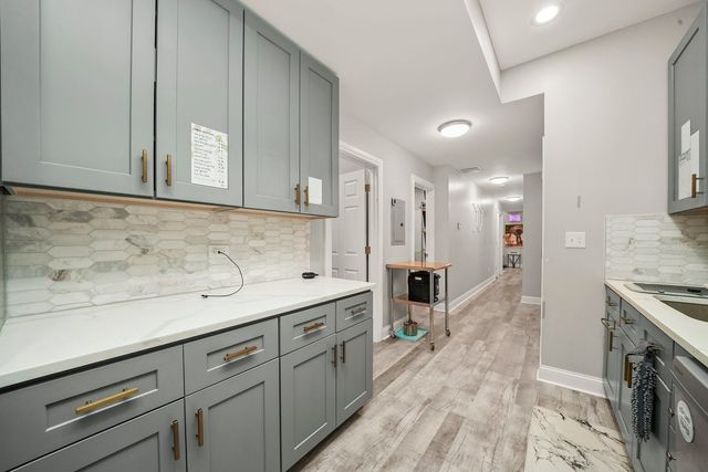 1239 N Rockwell Street, Chicago, IL 60622