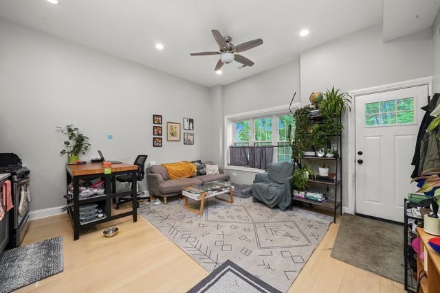 1239 N Rockwell Street, Chicago, IL 60622