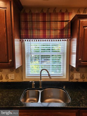 1317 CANTEBURY DR, Mount Joy, PA 17552