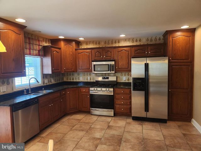 1317 CANTEBURY DR, Mount Joy, PA 17552