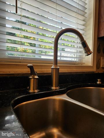 1317 CANTEBURY DR, Mount Joy, PA 17552