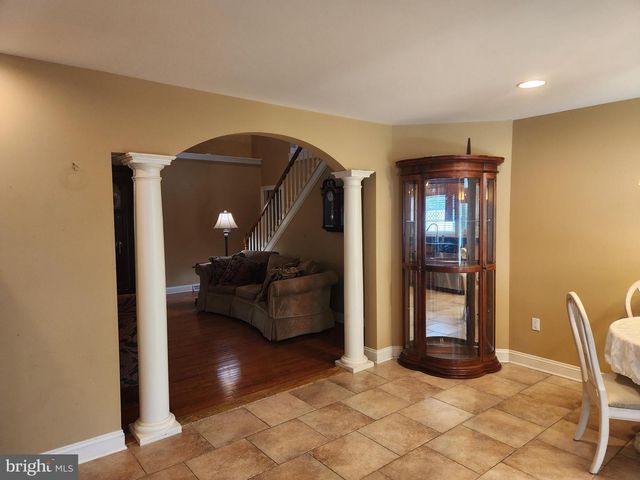 1317 CANTEBURY DR, Mount Joy, PA 17552