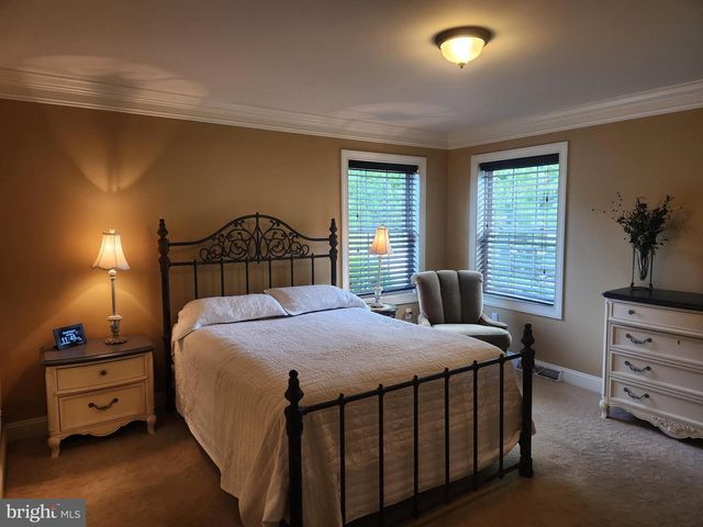 1317 CANTEBURY DR, Mount Joy, PA 17552
