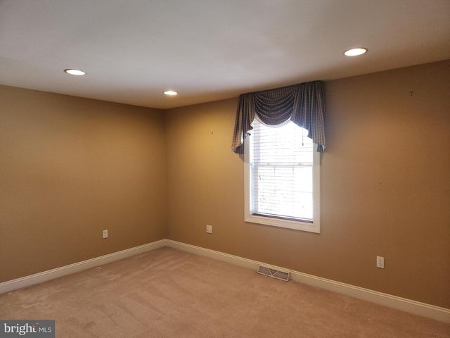 1317 CANTEBURY DR, Mount Joy, PA 17552