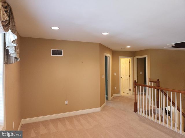 1317 CANTEBURY DR, Mount Joy, PA 17552