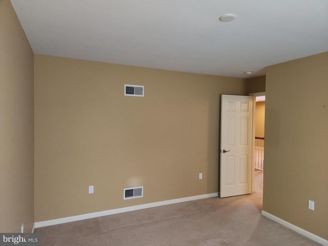 1317 CANTEBURY DR, Mount Joy, PA 17552