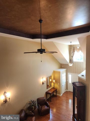 1317 CANTEBURY DR, Mount Joy, PA 17552