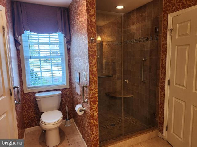 1317 CANTEBURY DR, Mount Joy, PA 17552