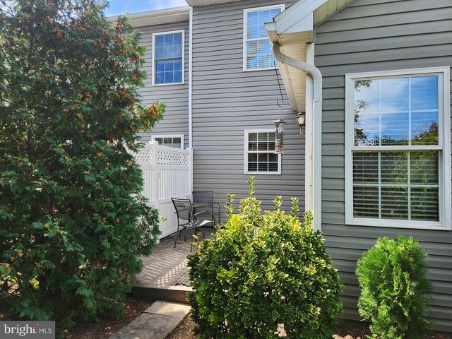1317 CANTEBURY DR, Mount Joy, PA 17552