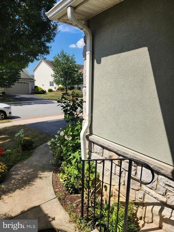 1317 CANTEBURY DR, Mount Joy, PA 17552
