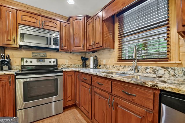 603 Ashley Drive, Ellijay, GA 30540