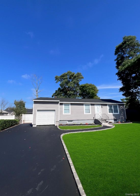 41 S 22nd Street, Wyandanch, NY 11798