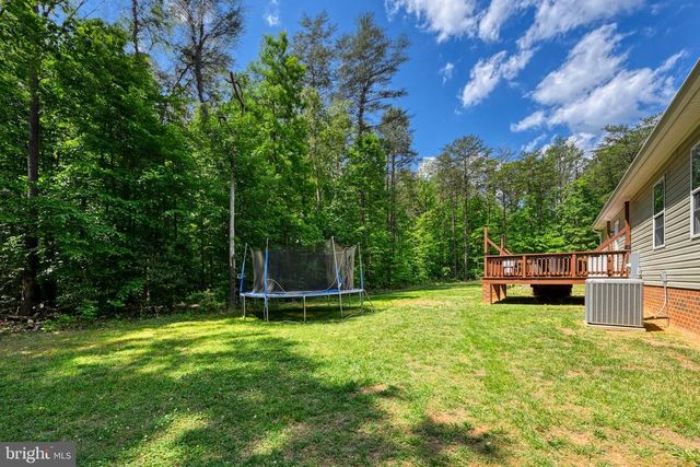 1176 SIGNBOARD RD, Bumpass, VA 23024