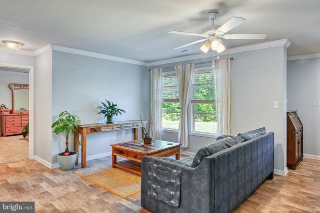 1176 SIGNBOARD RD, Bumpass, VA 23024